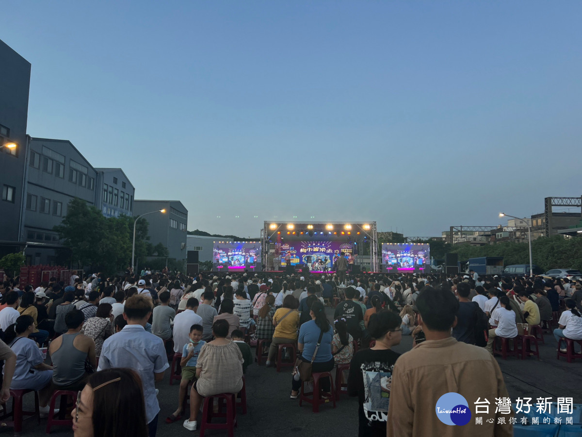 「2023梅市.響樂去系列活動」於桃園埔心火車站後站廣場熱情開演。