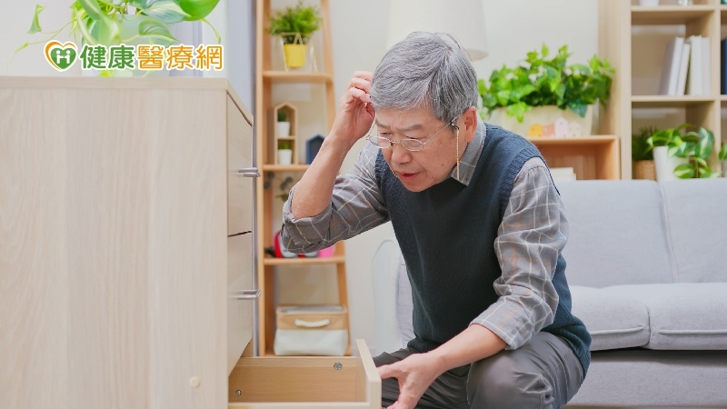 【國泰】從「腸」計「憶」 3大類腸道問題恐引發大腦退化!