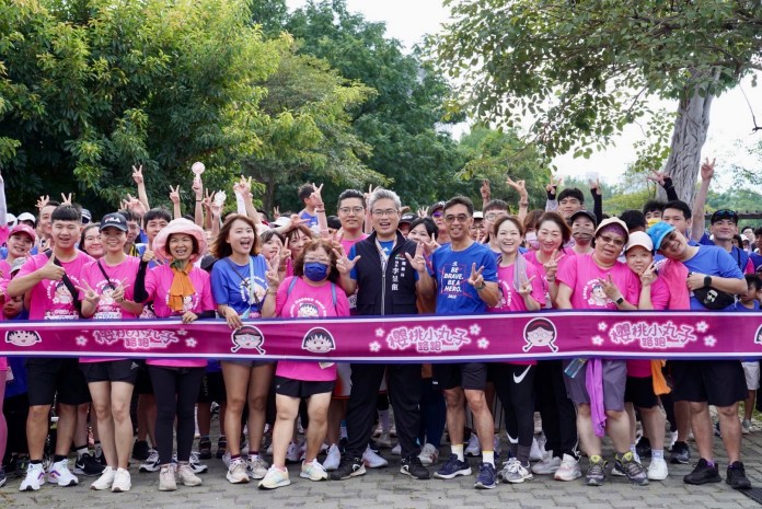 台中「小丸子」路跑破萬人參加 親子同歡享受運動樂趣 59 | 運動 運動 記者爆料網