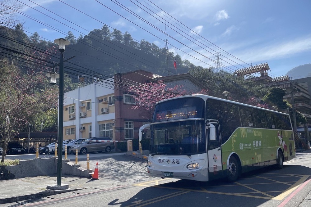 搭車爽玩浪漫台三線 避暑、吃美食超滿足 263