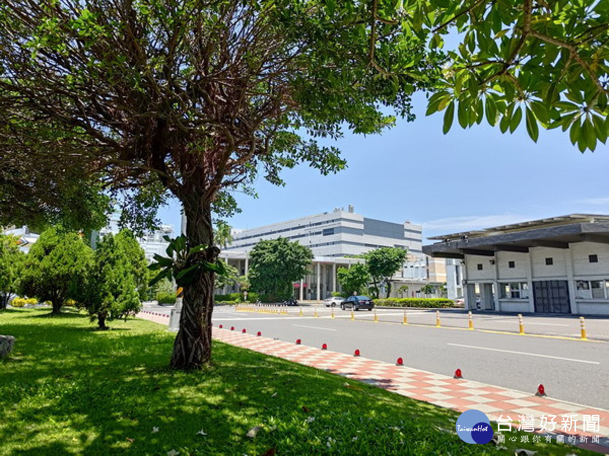▲前鎮科技產業園區11日徵才，釋出逾800個職缺。（圖／記者 許高祥 翻攝）