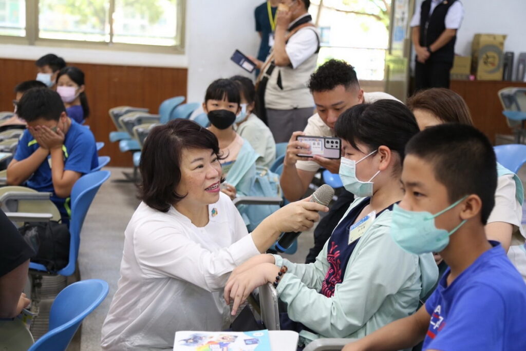 市長與學生對話