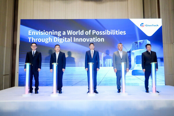 左起:中電金信海外金融及香港事業部總經理 William Wong、香港中國企業協會資訊科技行業委員會副主席 李康、中電金信常務副總經理 馮明剛、香港中國企業協會副總裁 曾燊典、國家開發銀行香港分行行長 李曦光 左起:中電金信海外金融及香港事業部總經理 William Wong、香港中國企業協會資訊科技行業委員會副主席 李康、中電金信常務副總經理 馮明剛、香港中國企業協會副總裁 曾燊典、國家開發銀行香港分行行長 李曦光