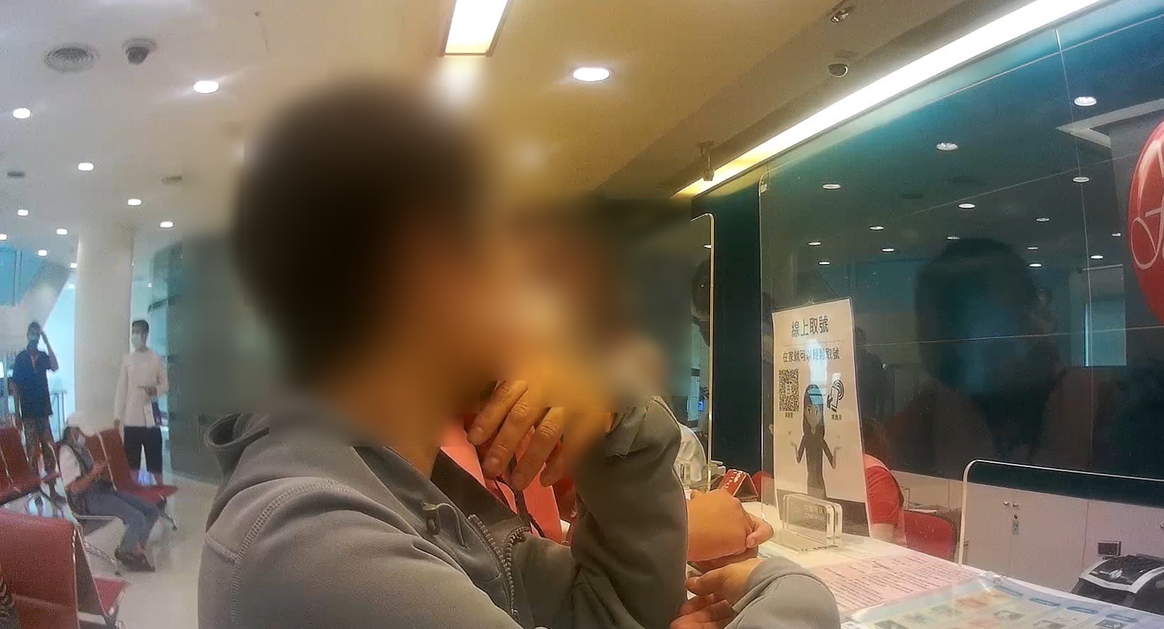 婦人遭誆投資精品錶　警銀聯手阻詐