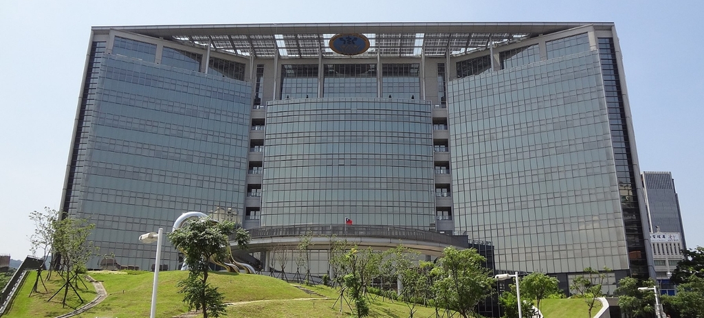 衛生福利部7月11日上午舉辦「第九屆優良暨資深典範醫事人員頒獎典禮」