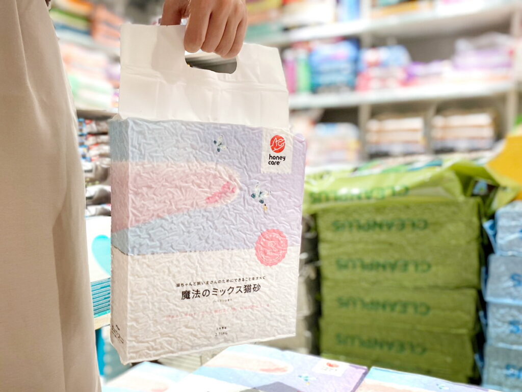 豆腐砂因環保、天然，吸引不少年輕貓奴喜愛，成2023上半年寵物用品類中成長榜冠軍。