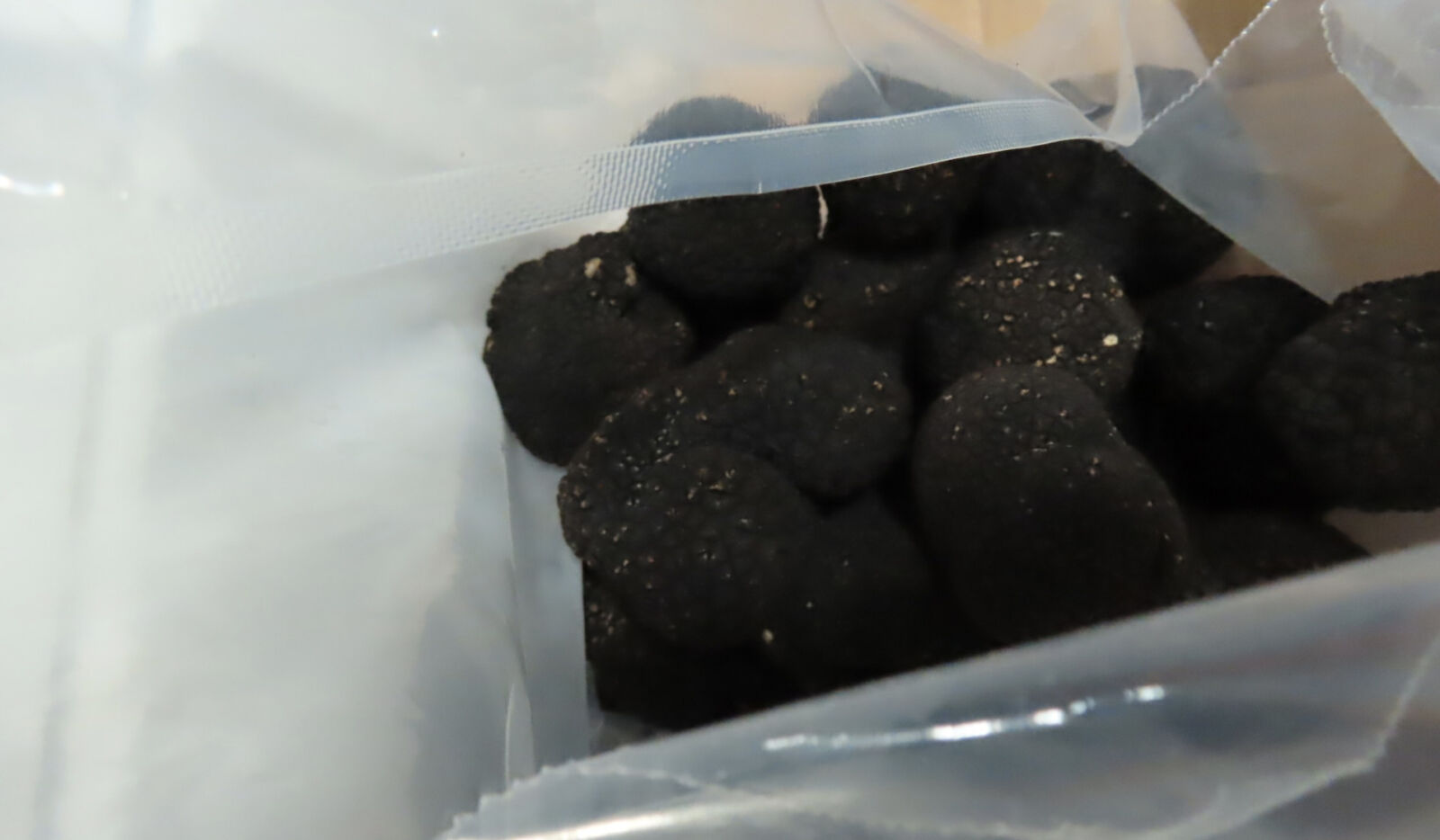 輸台「美國櫻桃」檢出禁用農藥!上萬公斤銷毀 義、法黑松露重金屬也超標 234 輸台「美國櫻桃」檢出禁用農藥!上萬公斤銷毀 義、法黑松露重金屬也超標 233