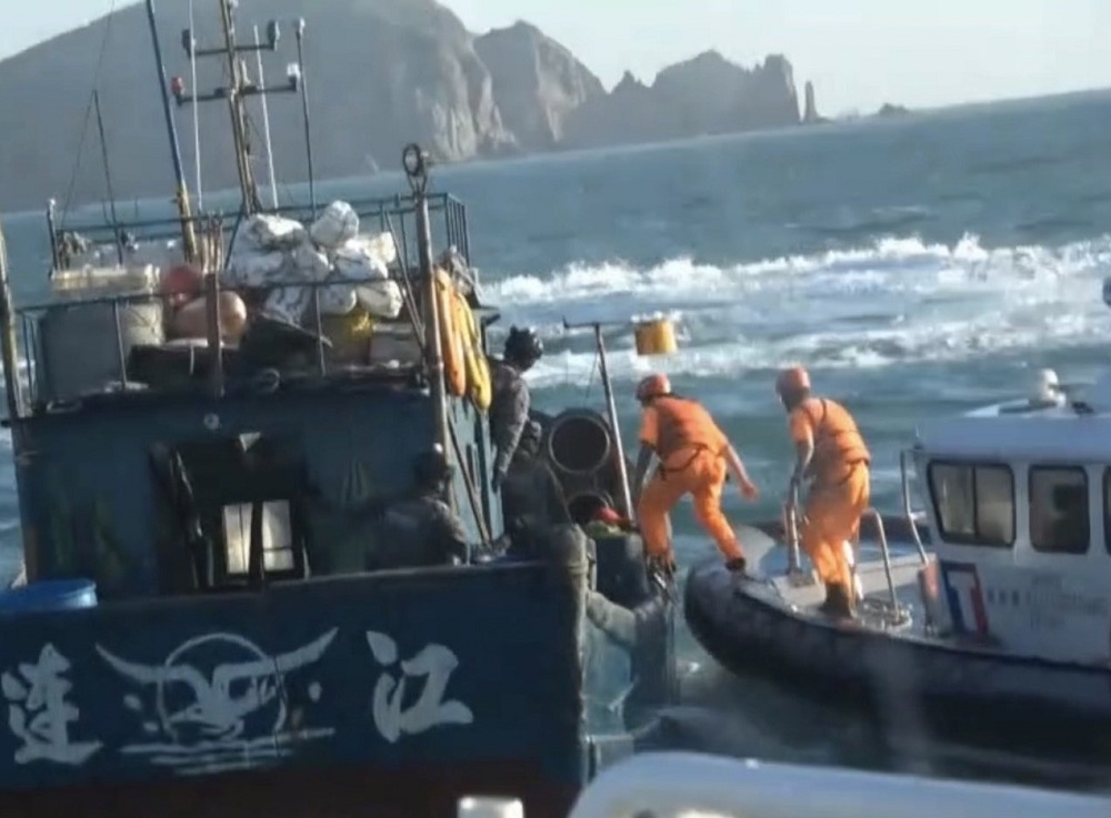 中國漁船越界作業 馬祖海巡捍衛漁權東引扣船 246 中國漁船越界作業 馬祖海巡捍衛漁權東引扣船 245