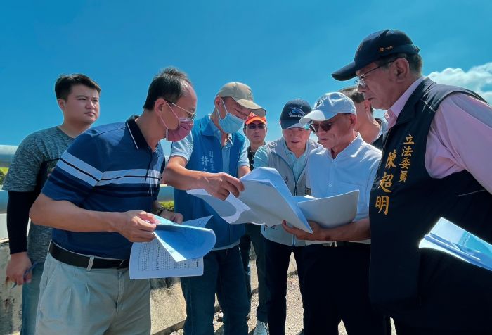 陳超明邀公路總局會勘 後龍好望角周邊交通路網