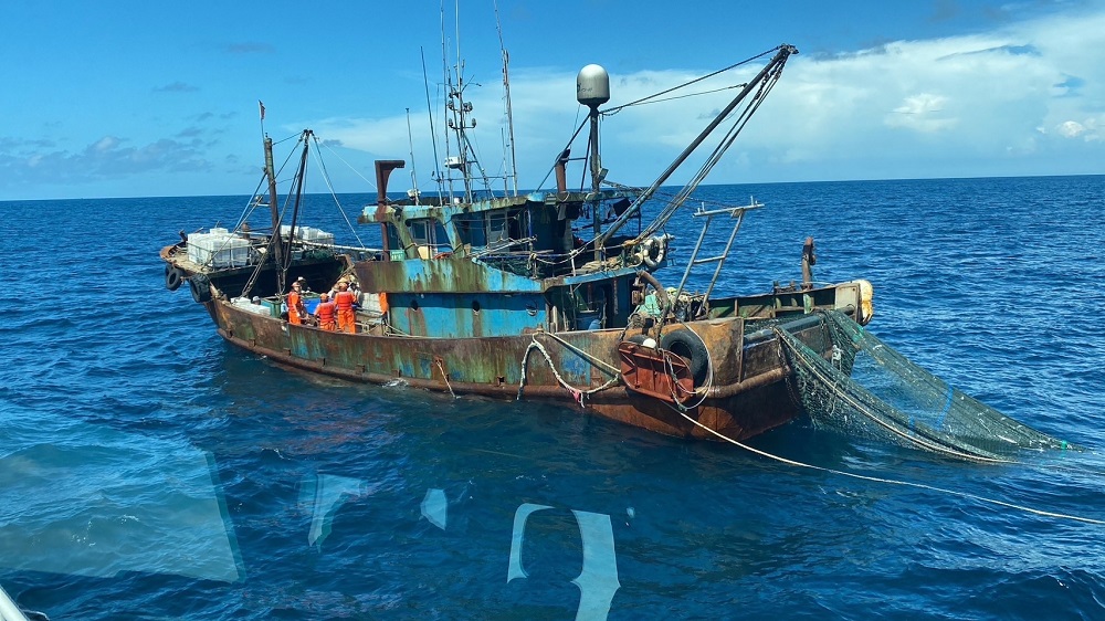 中國漁船入侵金門澎湖海域 海巡員強勢登檢帶回兩船10人 286 中國漁船入侵金門澎湖海域 海巡員強勢登檢帶回兩船10人 285