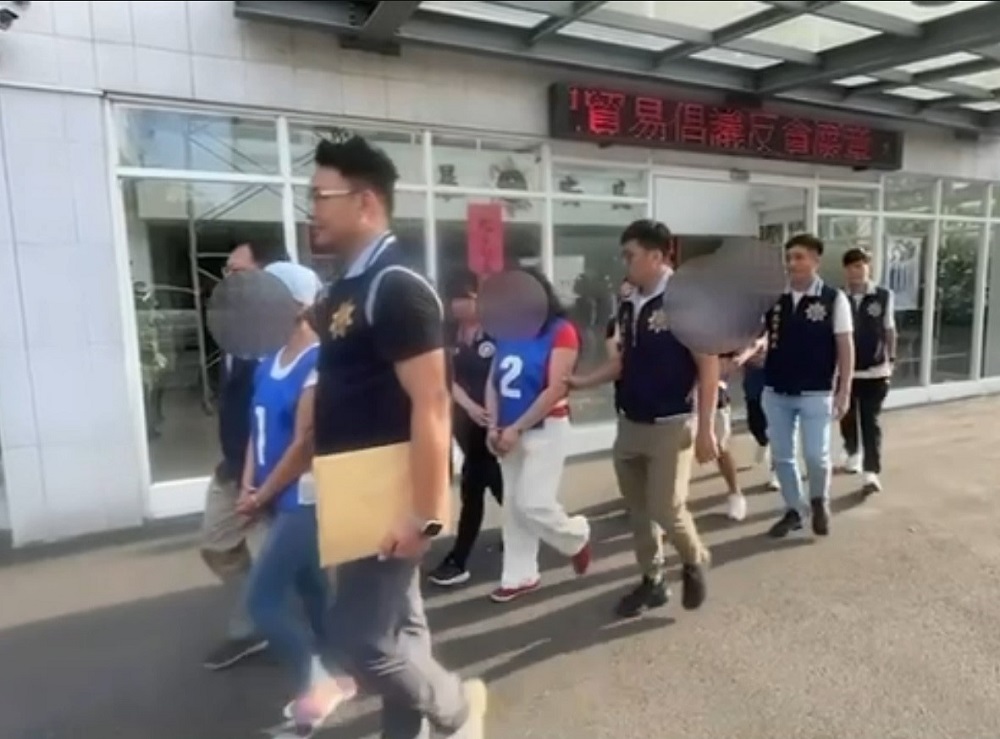 疑放高利貸坑同鄉　四菲女涉組織犯罪條例與重利罪被逮 295