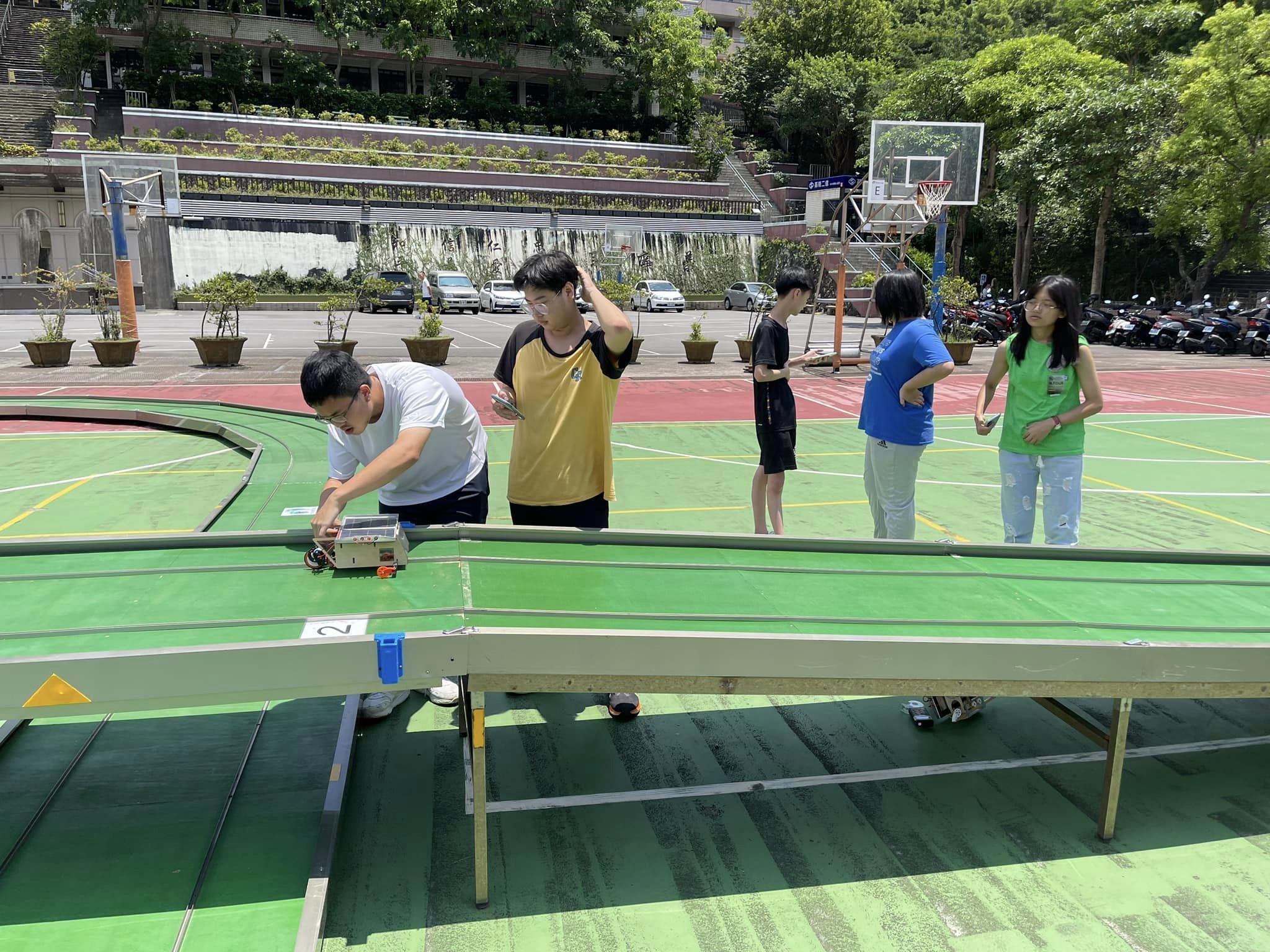 二信「光翼少年」頂烈日力拼第九冠