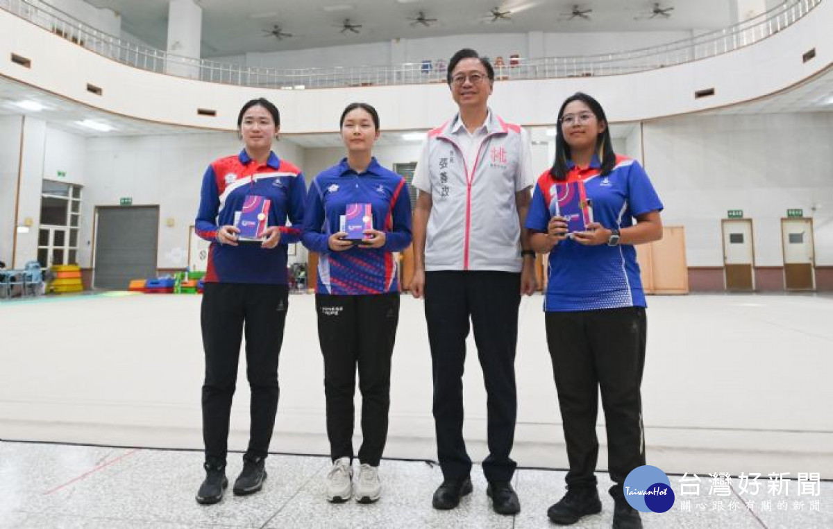張市長肯定桃園射箭及划船選手的努力,並寄予無限期待。