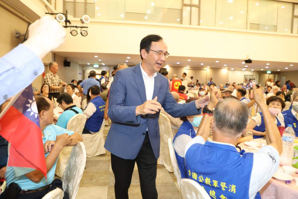 侯友宜選情低迷遭綠營諷 朱立倫:槍口對外下架民進黨 294 侯友宜選情低迷遭綠營諷 朱立倫:槍口對外下架民進黨 293