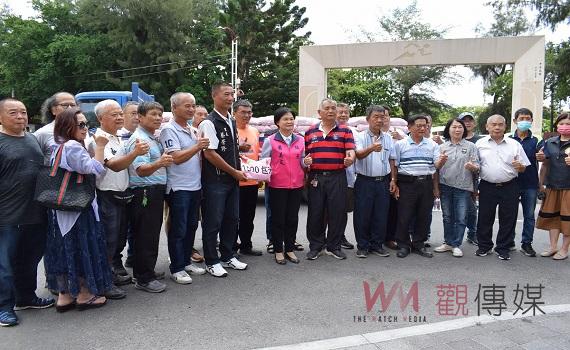 影/北港鎮溝皂里民感謝各界關懷 愛心回饋贈白米送獨老弱勢邊緣戶