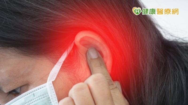 老公碎念聽不見　中年婦就醫驚見４公分大「聽神經瘤」