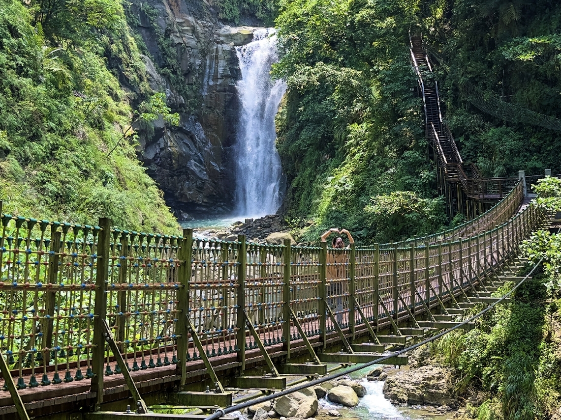 來嘉消暑 嘉義縣長翁章梁推薦2大賞瀑景點及6條步道 享受森林浴