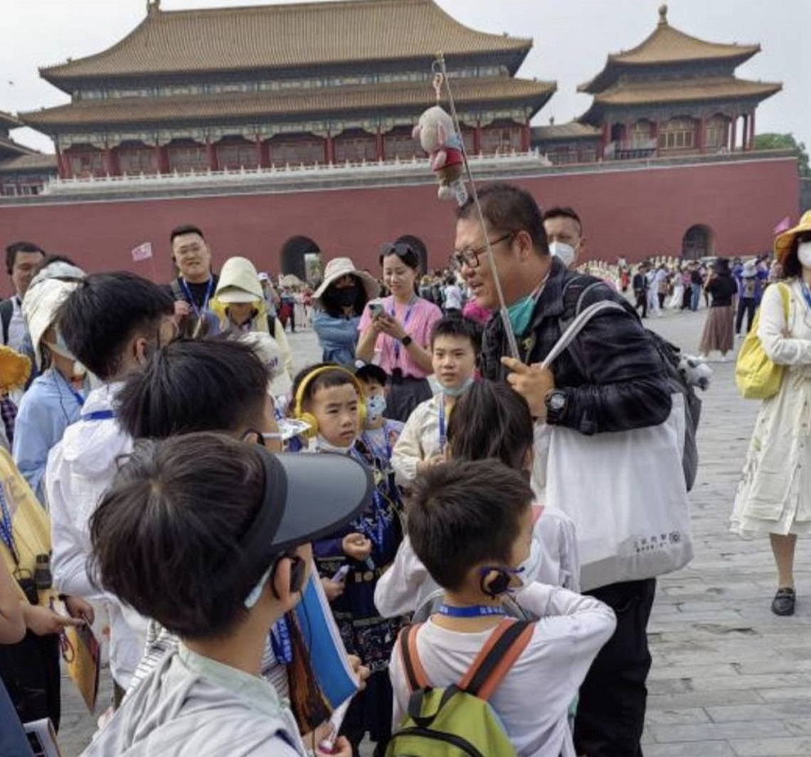 一北京導遊:北京旅遊旺季日入千元 很多轉行的回來了
