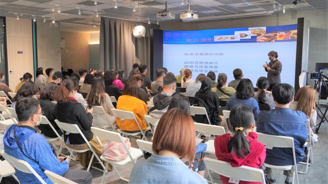 漾新聞|高雄青年局協尋新媒體人才月薪上看50K 培訓行銷大師為企業攬才助攻