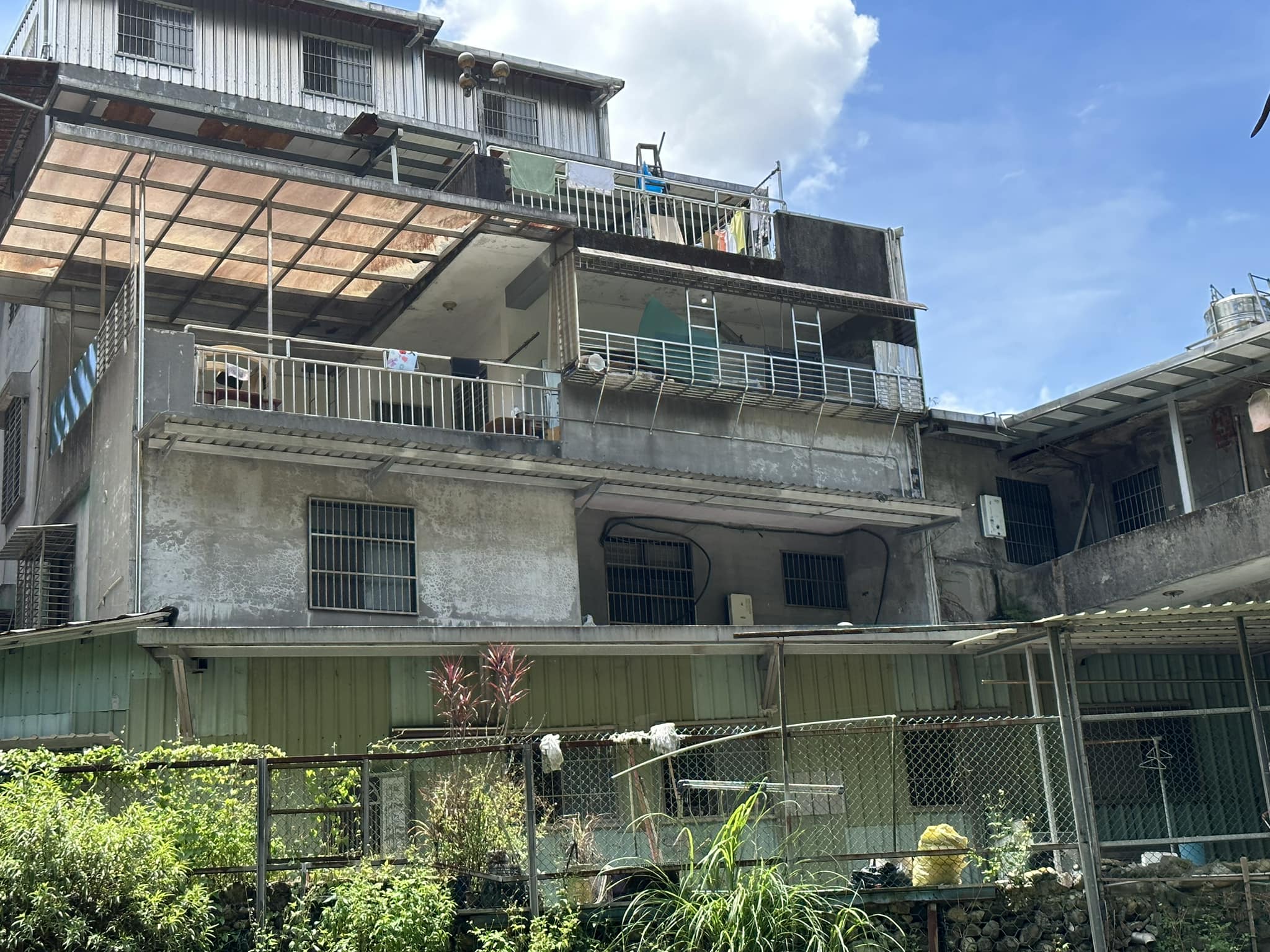 新北市議員張錦豪再爆黃國昌家佔用國有地。翻攝張錦豪臉書