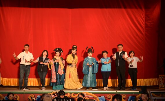 唐美雲歌仔戲團經典呈現《天鵝宴》 中市傳統藝術巡演豐原登場