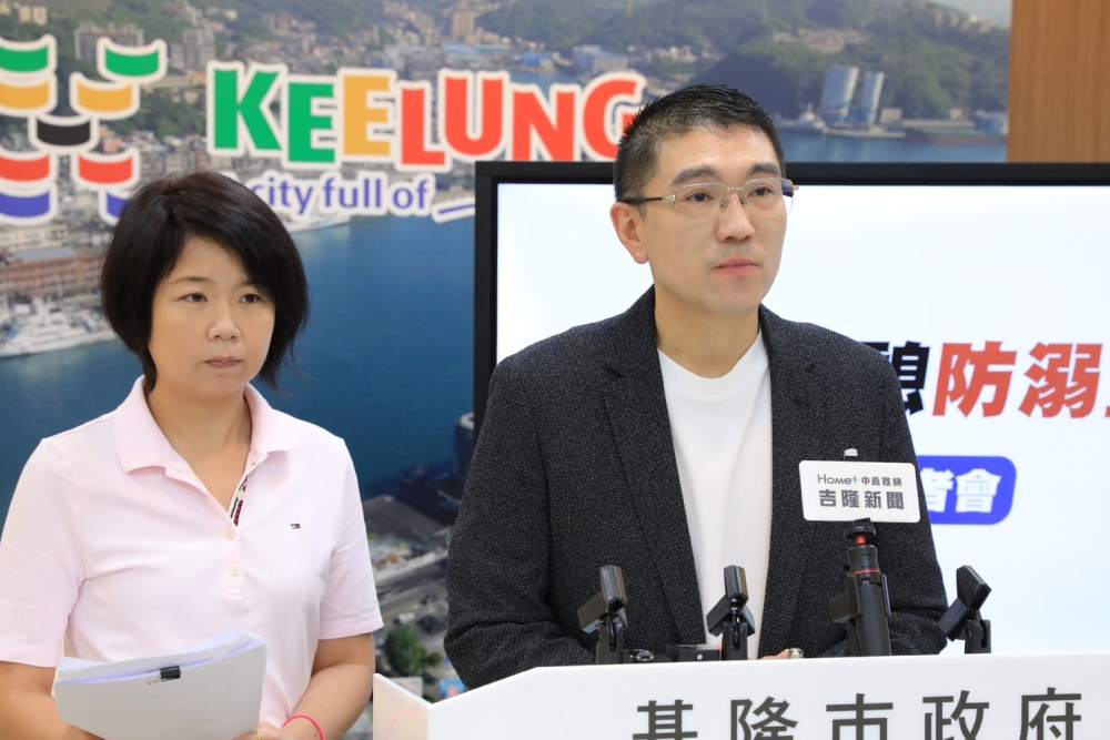 炎炎夏日戲水民眾增 謝國樑大力宣導防溺 288 炎炎夏日戲水民眾增 謝國樑大力宣導防溺 287