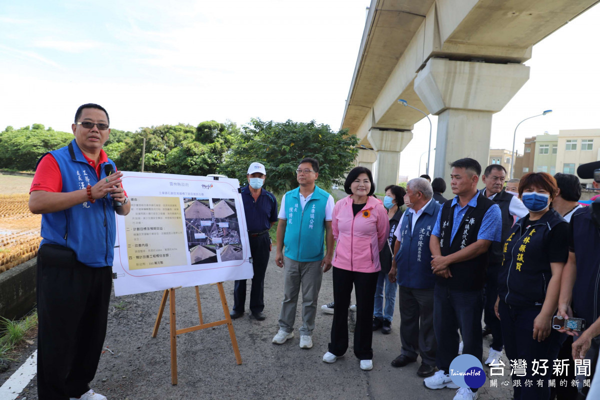 雲林縣長張麗善下鄉說明工程計畫與期程，並強調會持續改善道路／翻攝照片