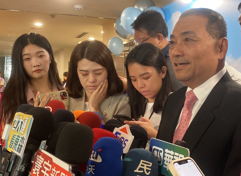 對於吳子嘉爆「藍白合」1/20可能只有1組人出來選,侯友宜表示,會凝聚更多力量,大家一起團結,讓做不好的民進黨下架。資料照片/中央社