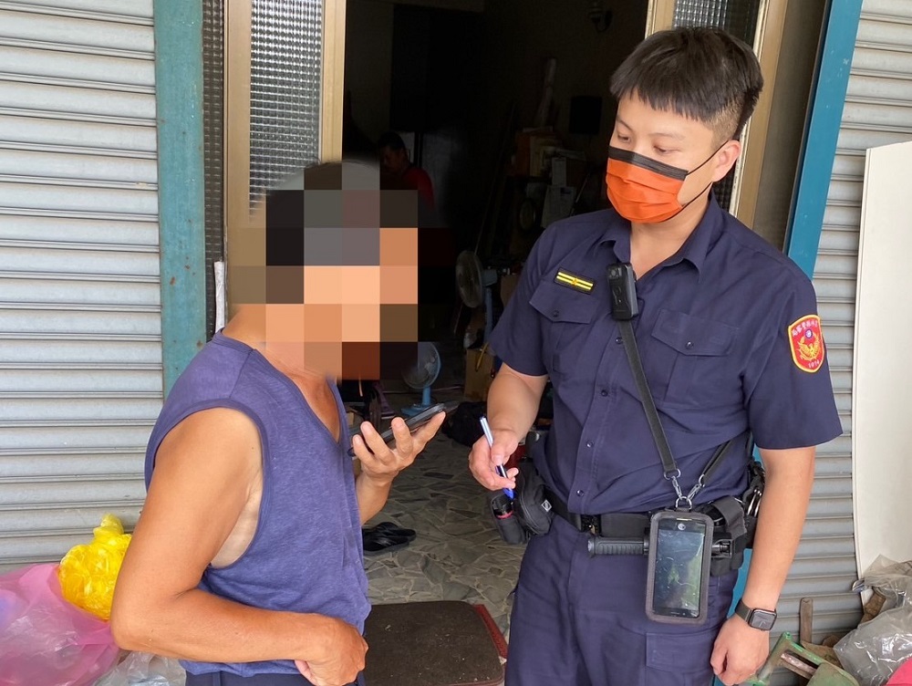 爸爸救我 歹徒要贖金180萬元心急老爸求助警揭假綁架詐騙 232 爸爸救我 歹徒要贖金180萬元心急老爸求助警揭假綁架詐騙 231