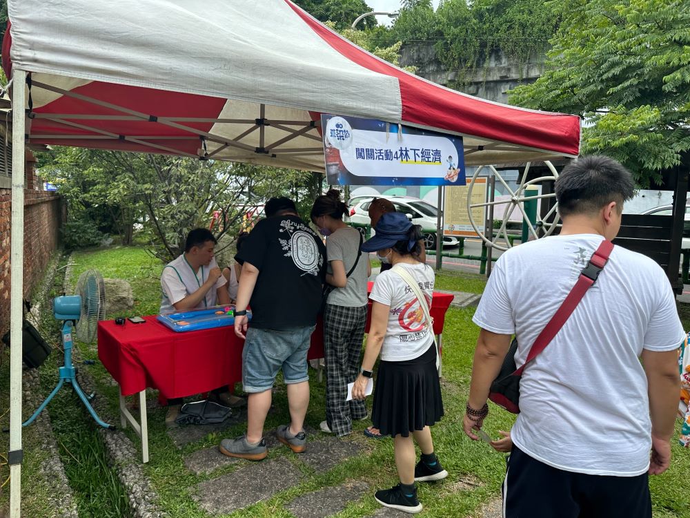 《圖說》淡海輕軌與在地團體「旅學堂」推出無障礙游程。〈旅學堂提供〉