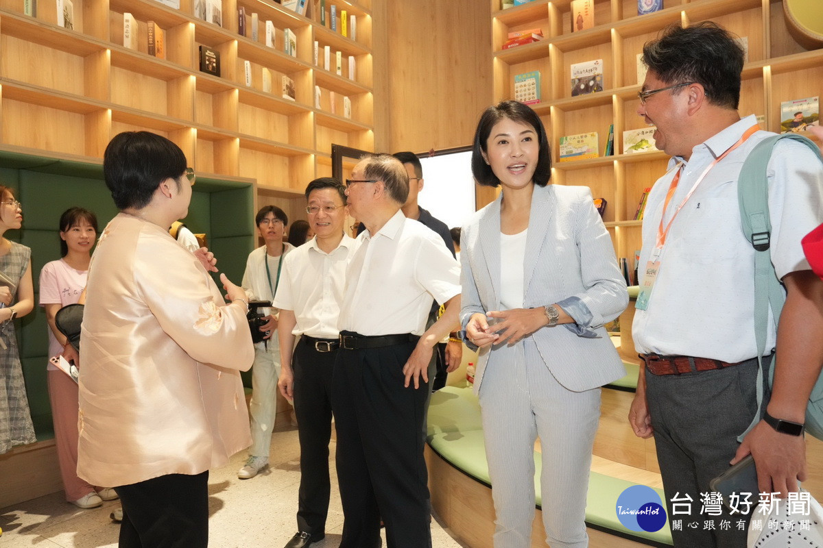 許縣長一行參訪公望文化園區。(縣府提供)