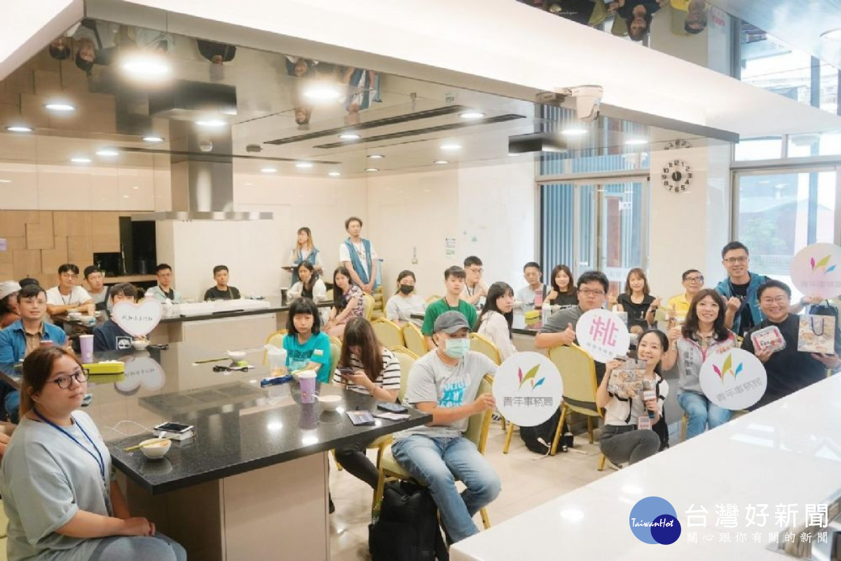 林聰明沙鍋魚頭林佳慧執行長與志工分享永續方式傳承70年在地品牌。<br /><br /> 