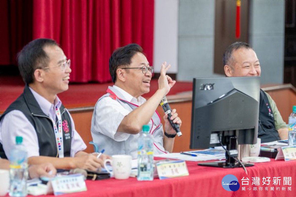張市長期許市府團隊好好傾聽里長反映的建議並一一落實,打造接地氣的市政府。