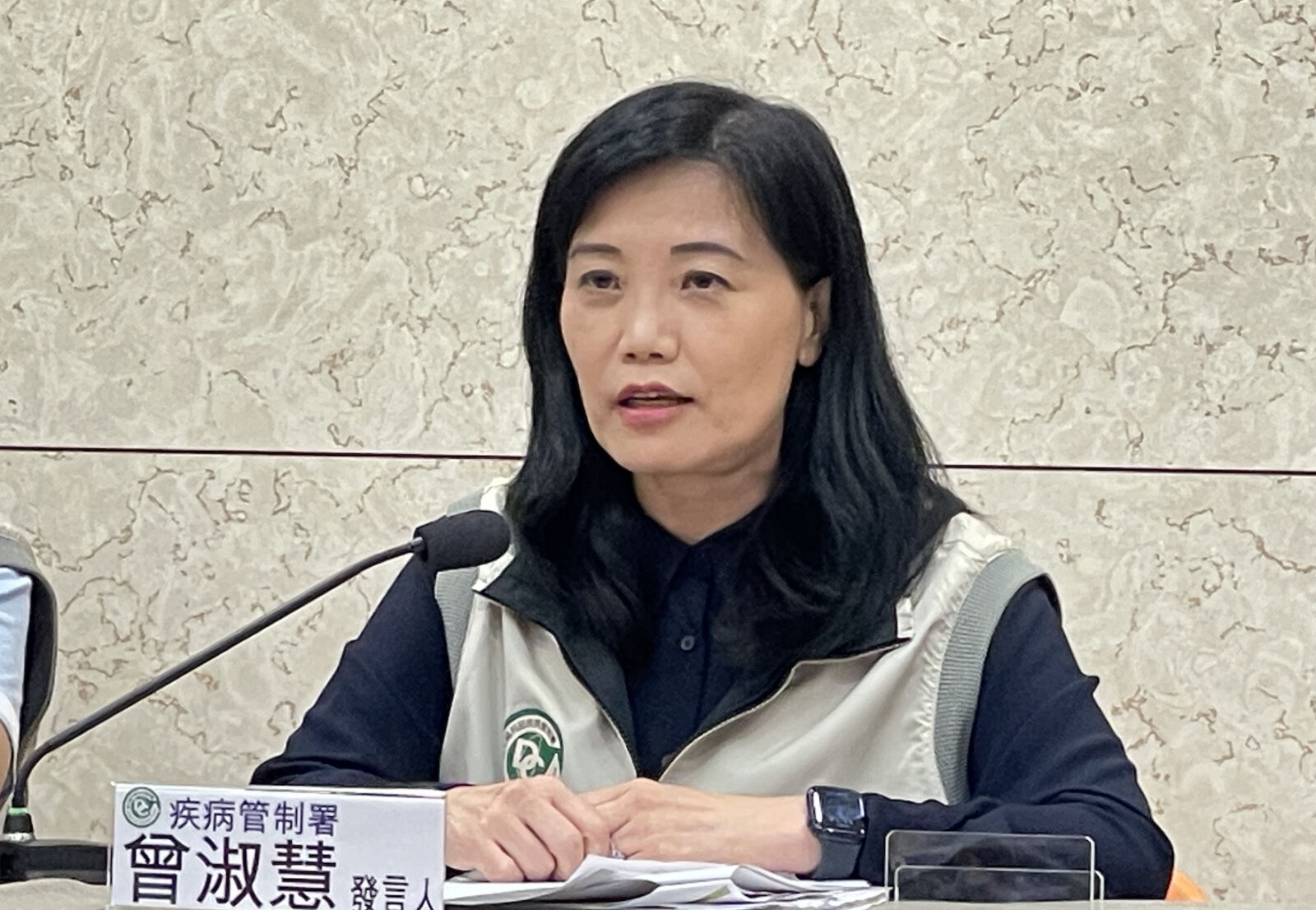 新冠確診連4周下降 口罩解禁要來了!「藥局、物理治療」免戴口罩有望 254 新冠確診連4周下降 口罩解禁要來了!「藥局、物理治療」免戴口罩有望 253