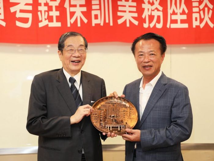 考試委員考銓保訓業務座談 考試院長黃榮村帶團赴嘉縣