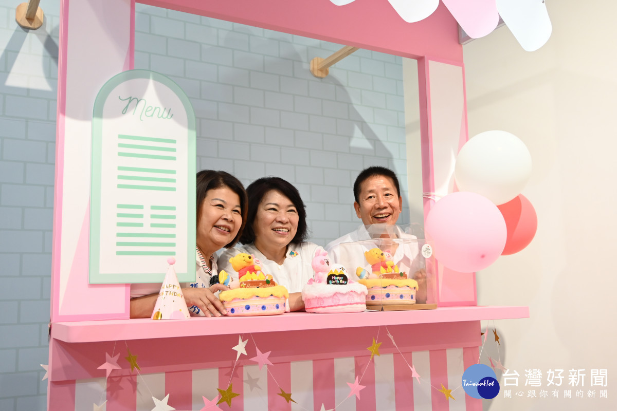嘉義市長黃敏惠歡迎全國民眾來KHTOY旗艦館拍照、打卡、觀光/林詩涵攝影