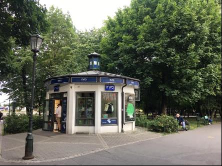 一應俱全的迷你旅遊服務中心(楊正寬)