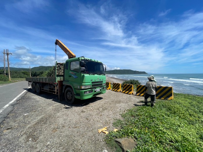 防沙灘車擅闖防風林 滿州地區擺紐澤西護欄擋路阻隔 64 DFC2E617 574C 4E1A AEA4 99CA14DD4076 | 社會 社會 記者爆料網