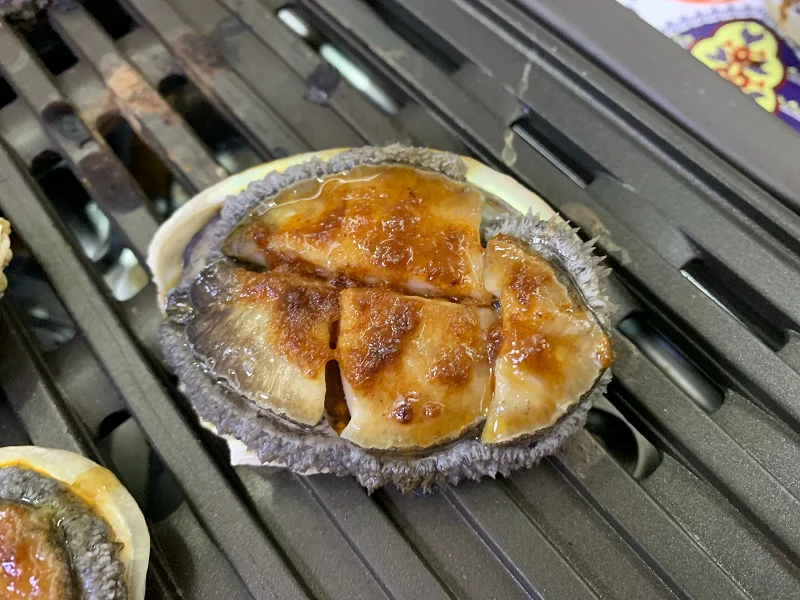 鮮活南非鮑魚 簡單料理現嚐高級海味