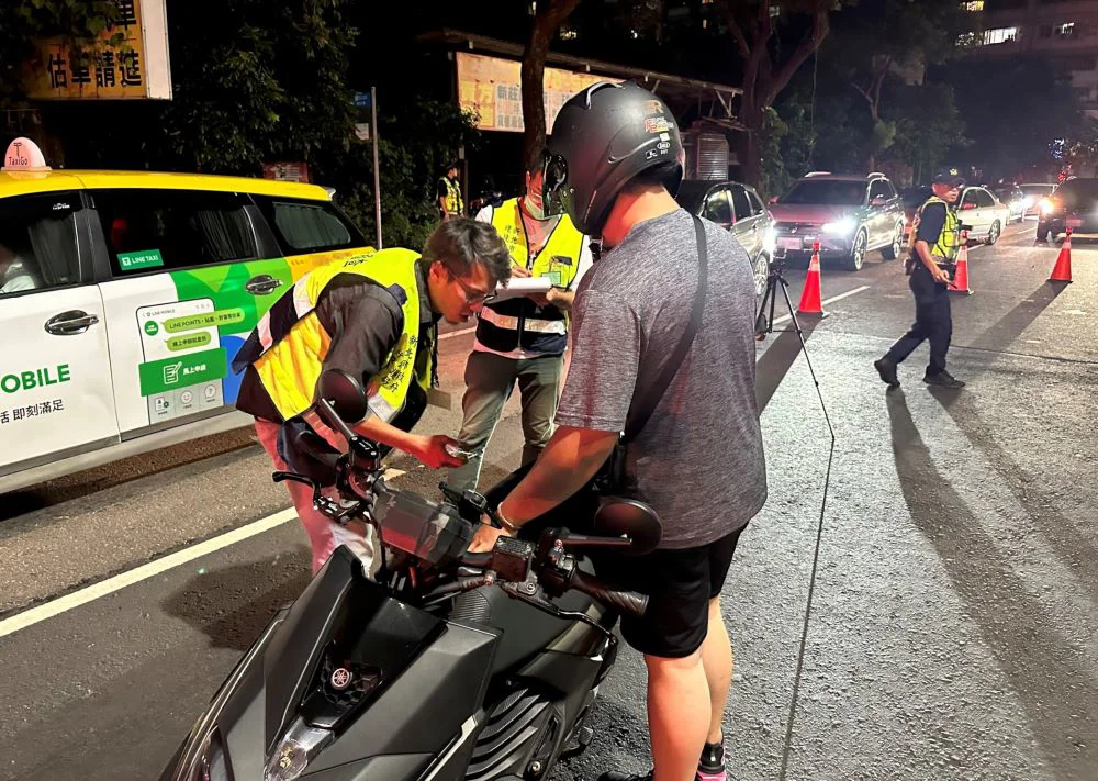 修法擴大全日取締噪音車｜新北首日祭出150張罰單｜連同麥噪專案近900輛