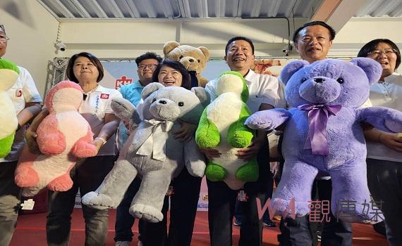 絨毛玩偶旗鑑館嘉義開幕　千種角色商品打折迎賓