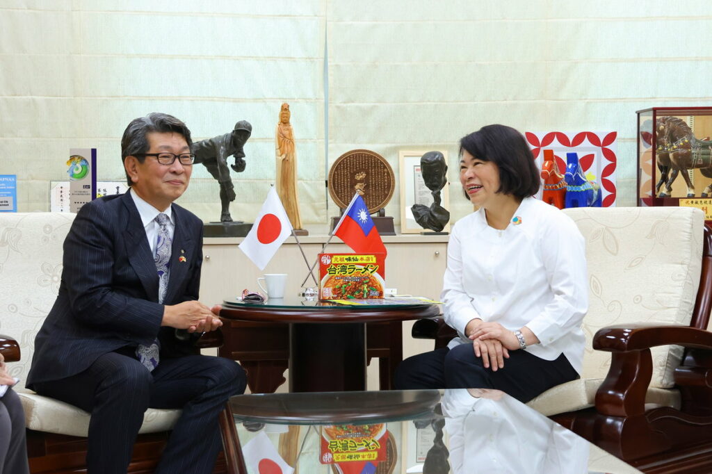藤田和秀會長六度拜會 交流熱烈