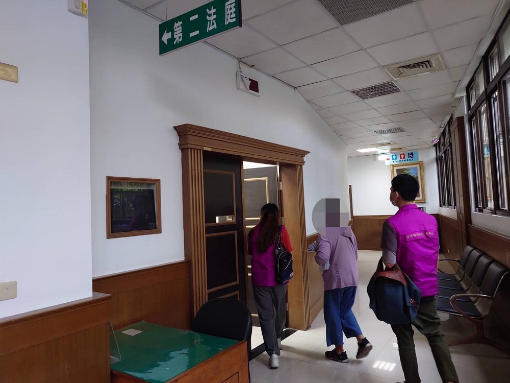 欠稅逾六百萬不繳還脫產 鋼筋工程公司女負責人遭管收 218 欠稅逾六百萬不繳還脫產 鋼筋工程公司女負責人遭管收 217