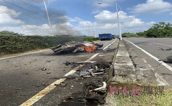 台南官田火燒車 車上2人逃生不及燒成焦屍