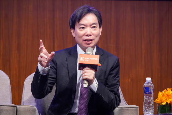 《WHATs NEXT》台灣大哥大資訊長蔡祈岩：人工智慧絕對是未來20年唯一的浪潮，其神經元數量恐在20年內逼近人類大腦