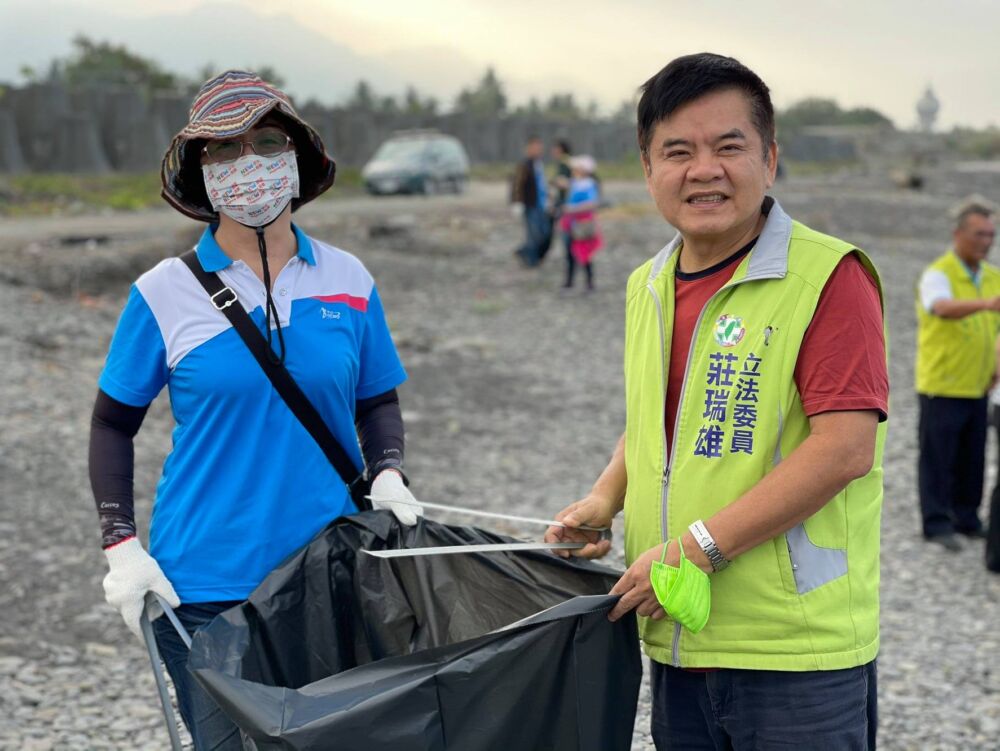 傳周典論與潘孟安是「親密戰友」 莊瑞雄:藍營無力處理內部問題反丟民進黨 274 傳周典論與潘孟安是「親密戰友」 莊瑞雄:藍營無力處理內部問題反丟民進黨 273