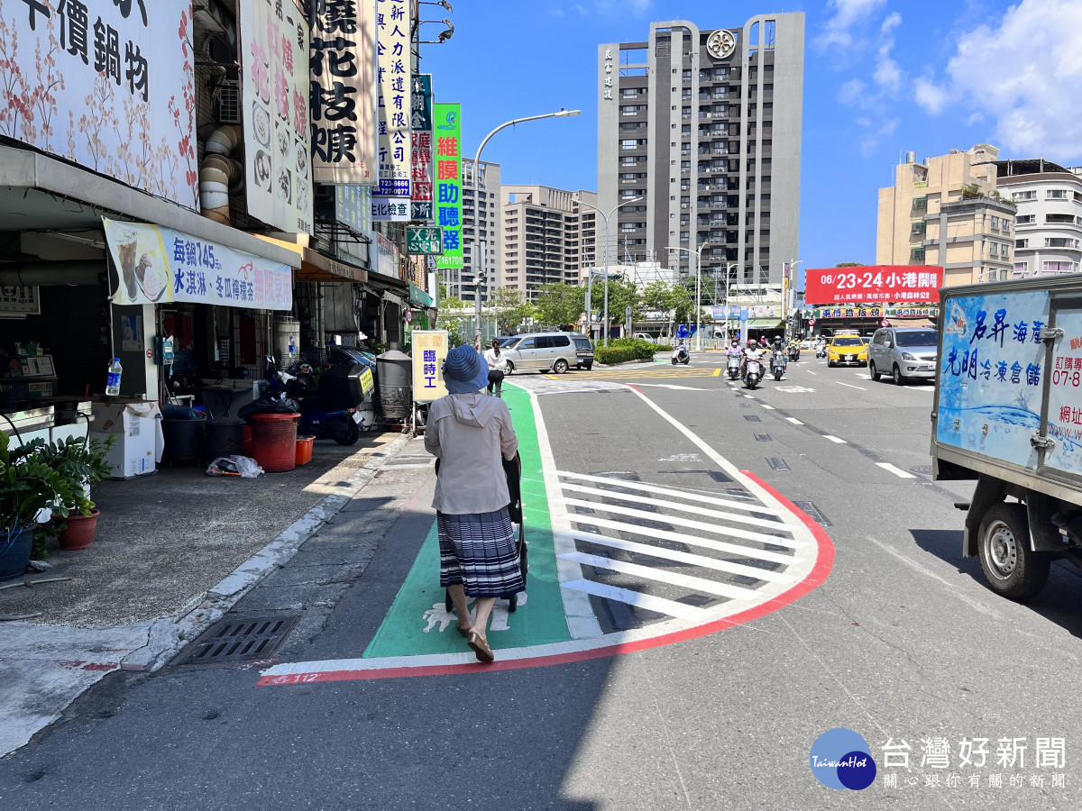 ▲為營造行人友善環境， 高市府112年預算大增5.18億元、成長95%。