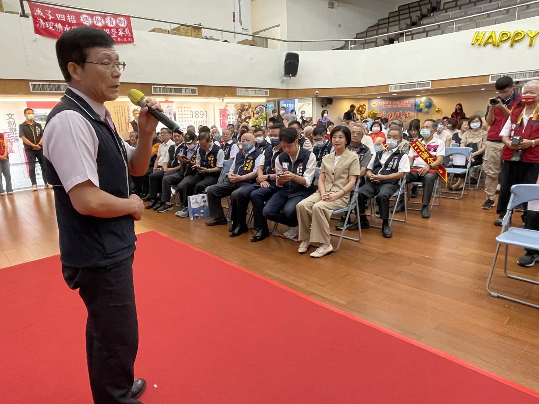 中市西區表彰「父德堪欽、孝楷美德」｜表揚模範父親及孝行楷模！