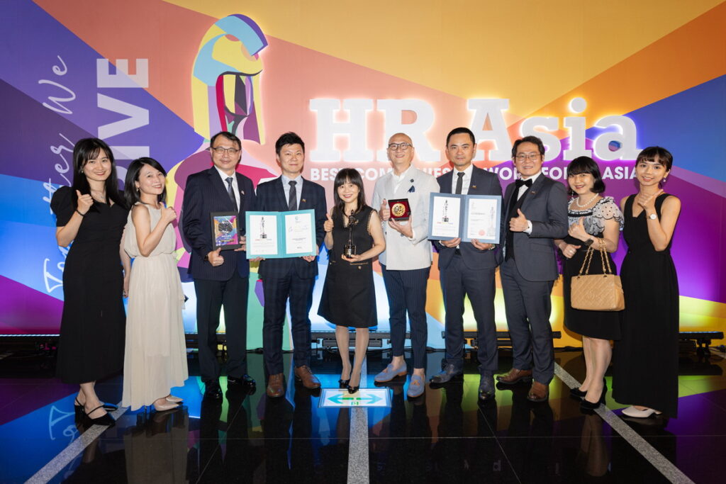 ViewSonic獲HR Asia頒發「亞洲最佳企業雇主獎」與「數位轉型特別獎」雙項殊榮,從眾多企業中脫穎而出。
