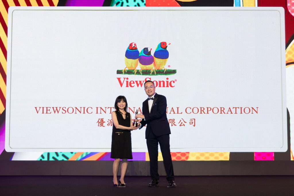 ViewSonic營運長韓敏珠受領「亞洲最佳企業雇主獎」,持續為來自世界的人才打造最佳工作體驗。